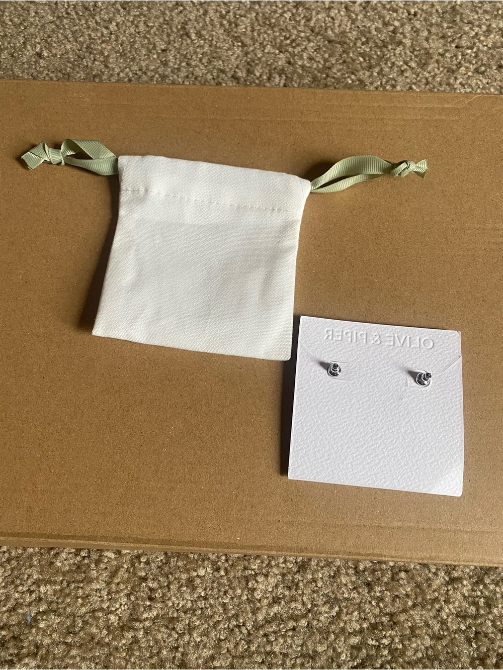 2 Olive & Piper Earring Sets, New Never Used - Picture 2 of 6